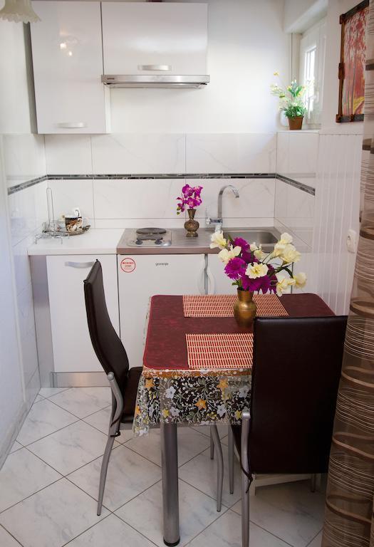 Apartments Crvena Orhideja Сплит Стая снимка